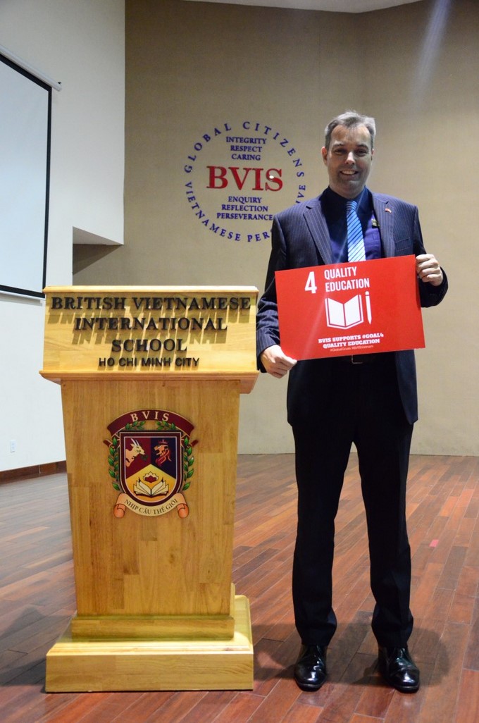 Mr Paul Holyome Weekly Update 02/10/2015