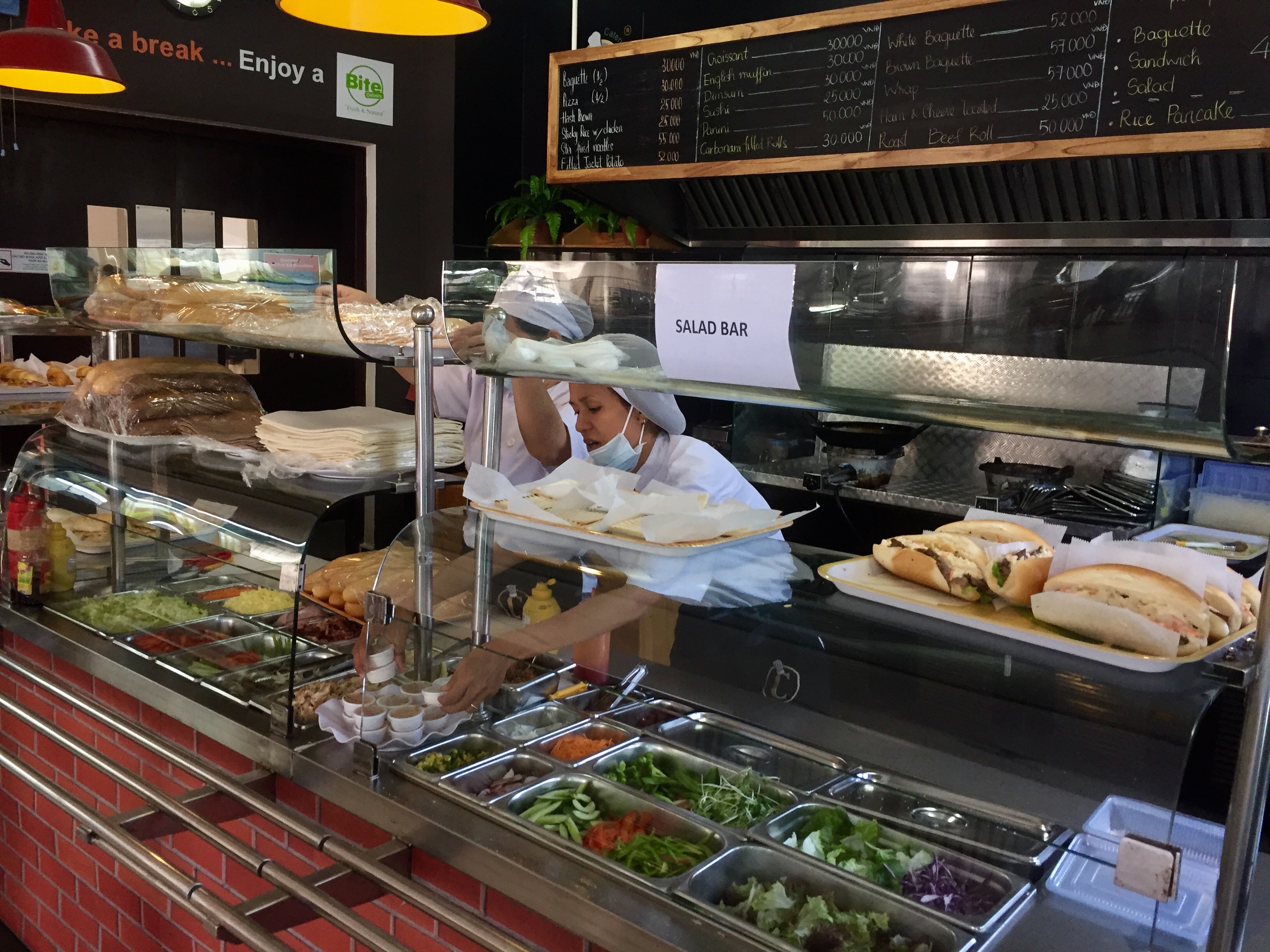SaladBar1