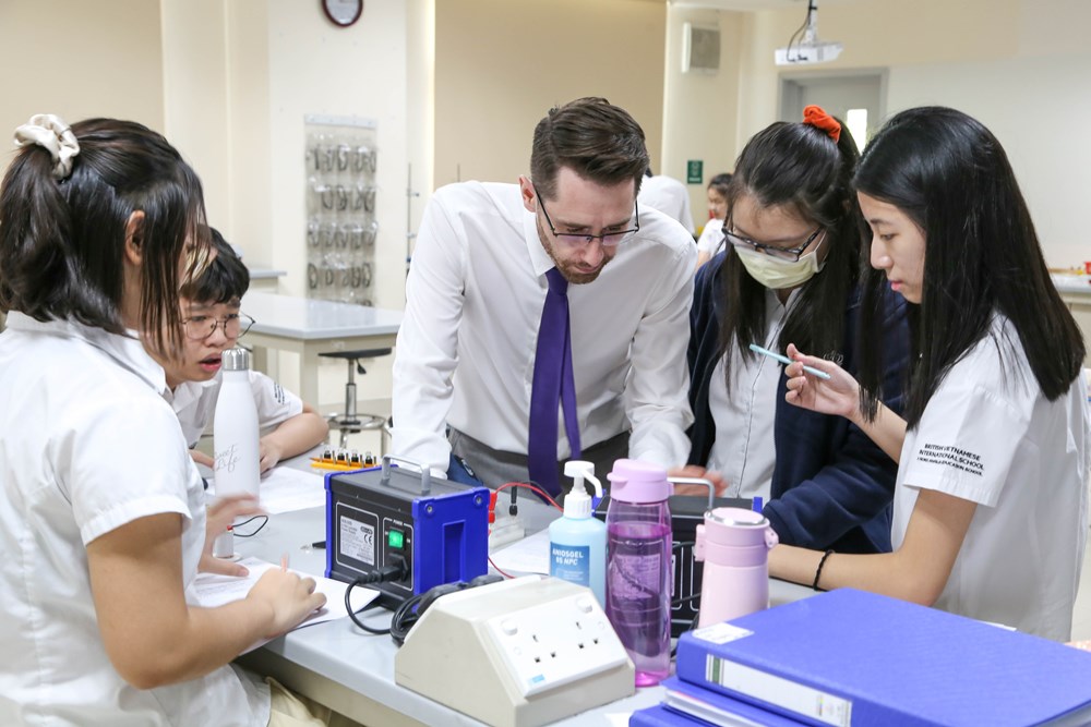 BVIS HCMC SECONDARY STUDENTS (4)