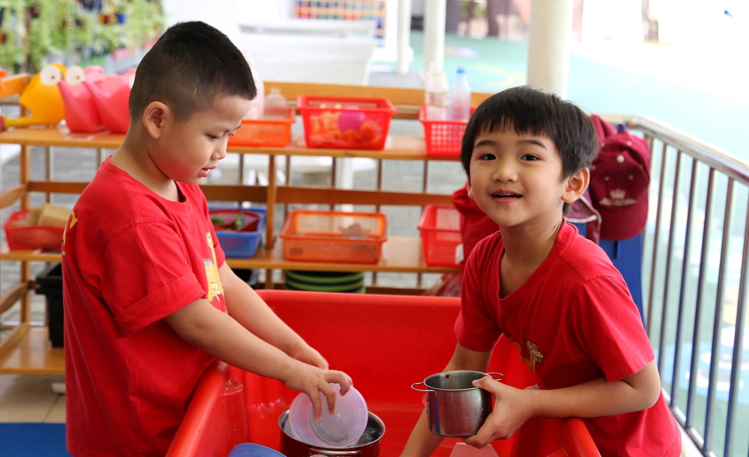 EYFS children Mầm Non Quốc Tế BVIS HCMC