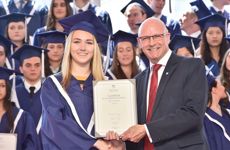 Beau Soleil_French section graduation5