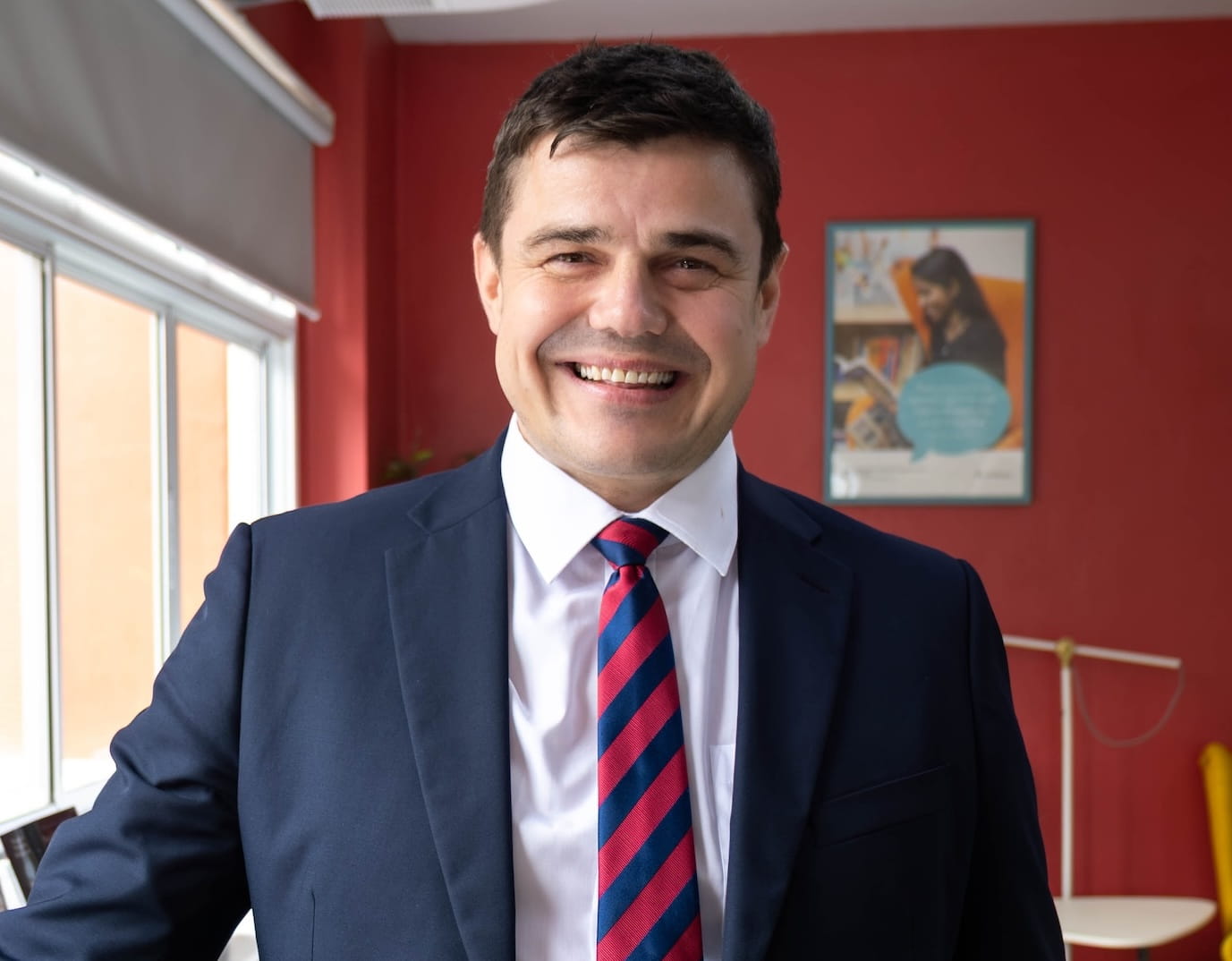 Regents Pattaya Staff | Regents International School Pattaya - Feature Cards Tabs