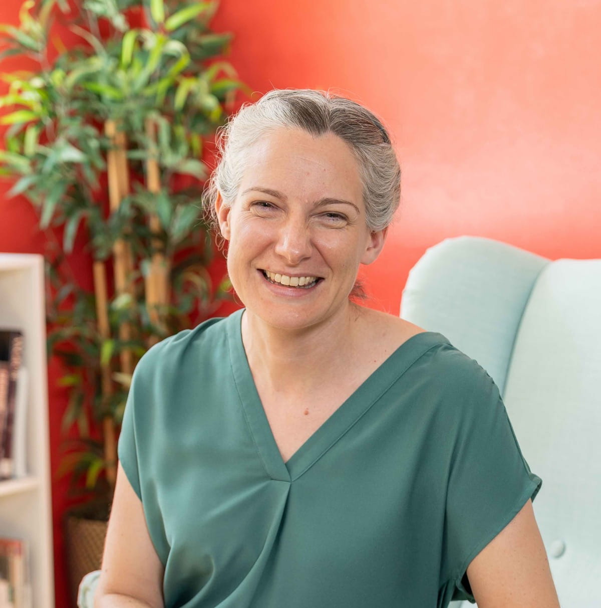 Regents Pattaya Staff | Regents International School Pattaya - Feature Cards Tabs