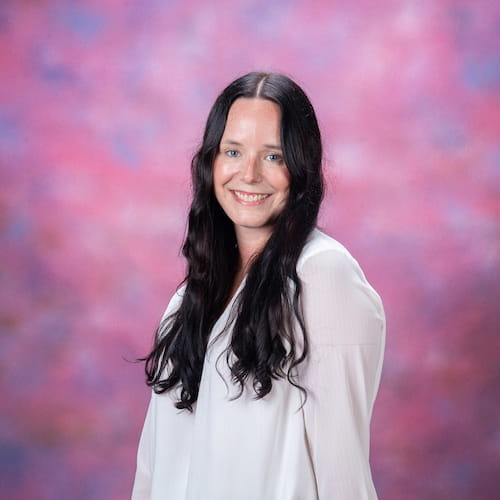 Regents Pattaya Staff | Regents International School Pattaya - Feature Cards Tabs