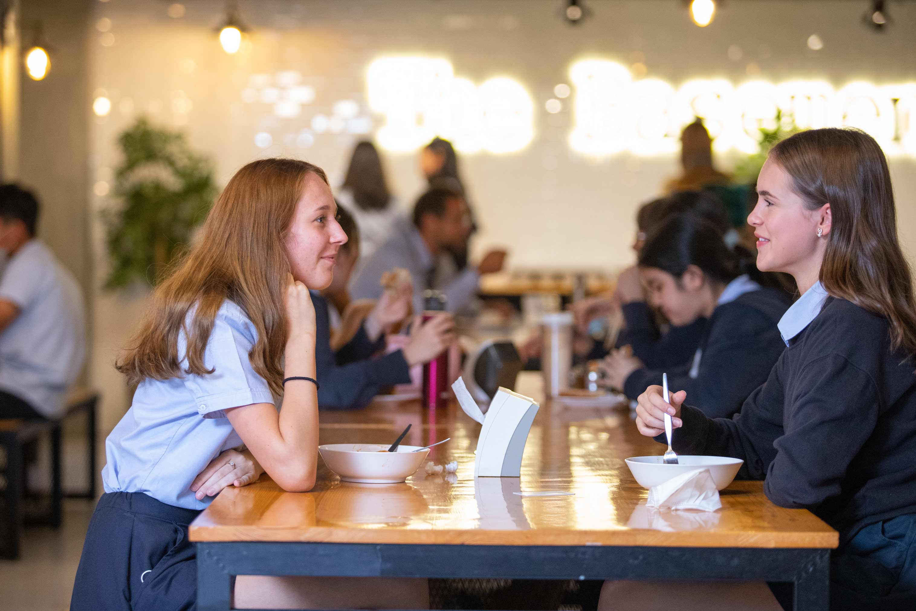 แคมปัสระดับโลก | โรงเรียนนานาชาติรีเจ้นท์พัทยา - 08 - Carousel Default