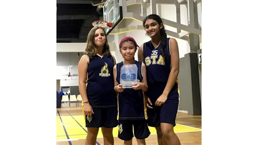 43371606_10161038991250061_1876377933522665472_nSQUARE